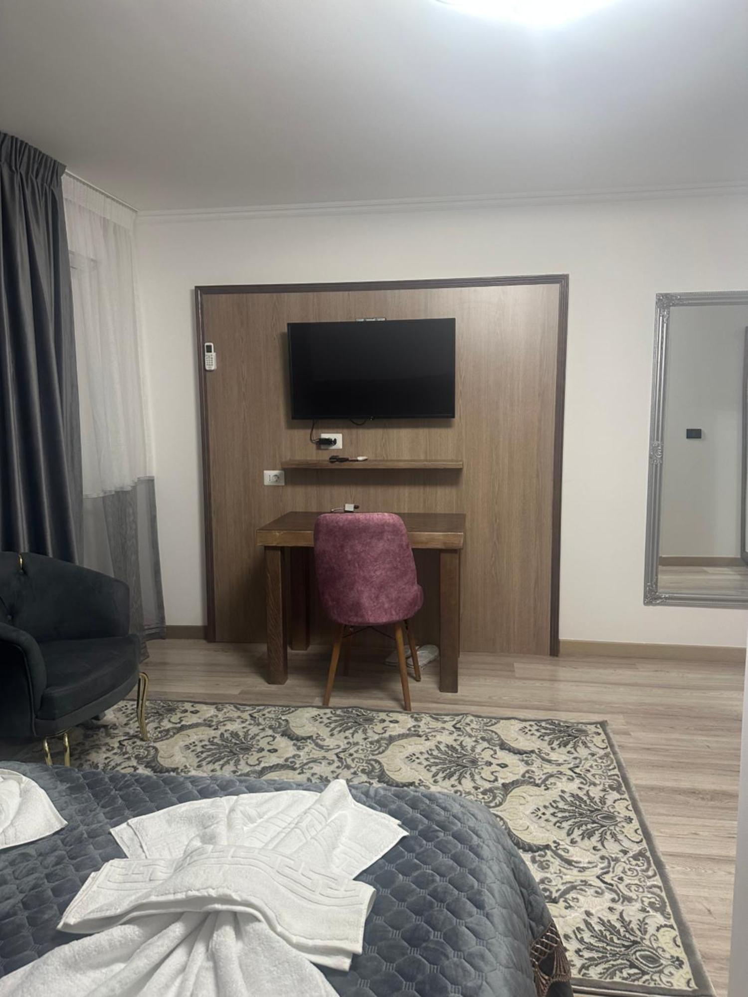 Pensiunea Cascada Putnei Lepşa Exterior foto